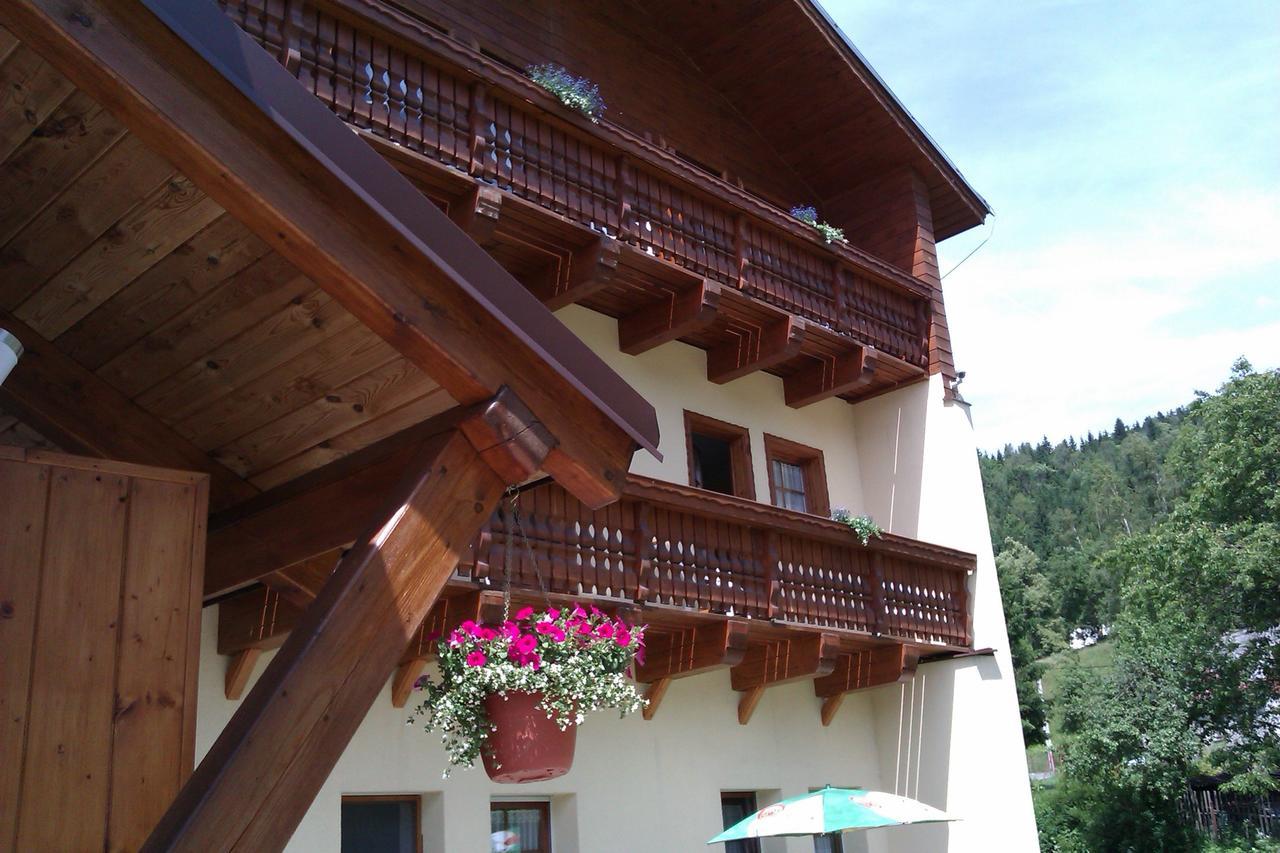 Rodinny "Hotel U Mustku" Desná Exterior foto